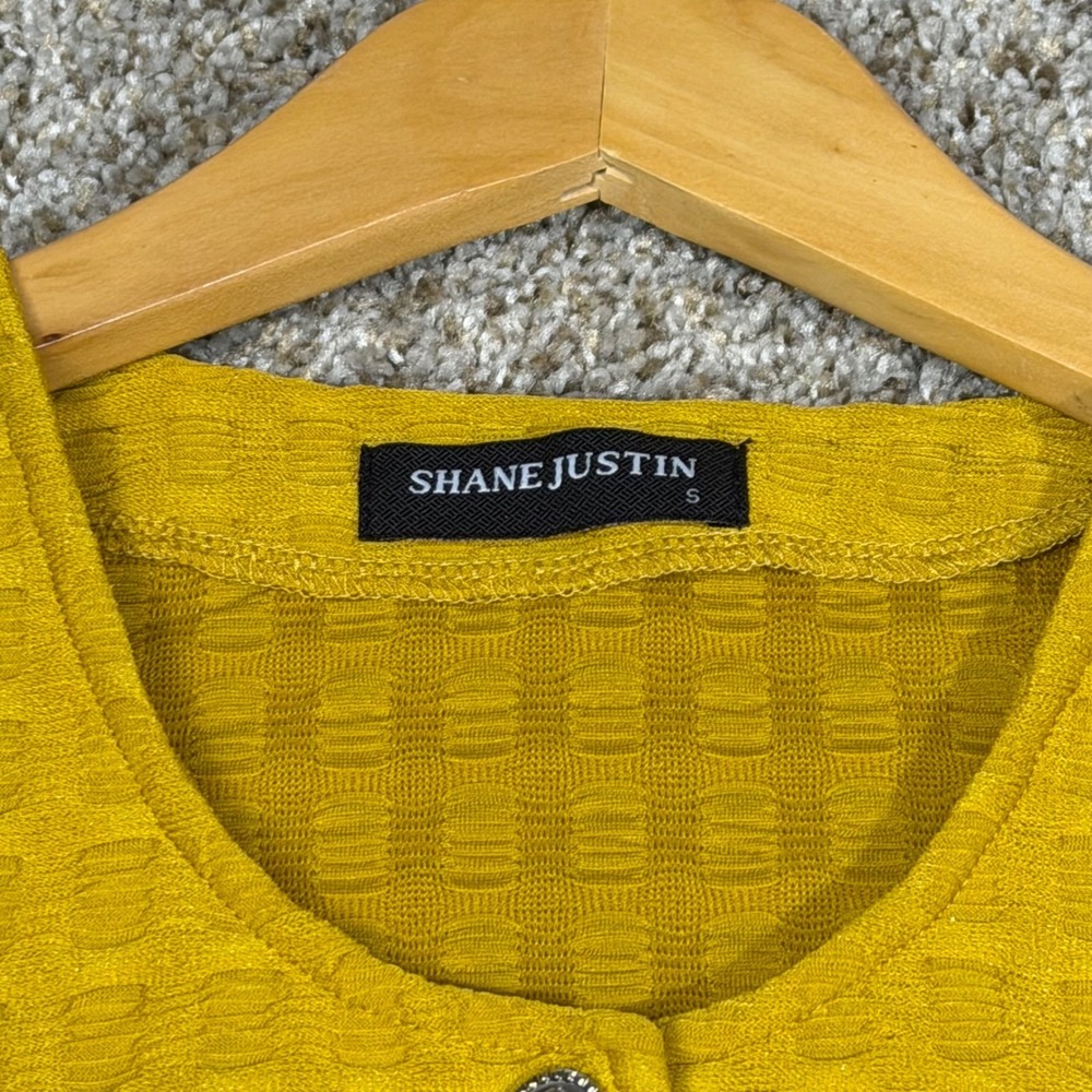 Shane Justin Mustard Yellow Textured Knit Crop Jacket and Mini Skirt Set Small - Picture 3 of 10